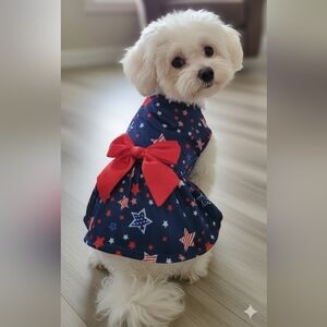 Blue Patriotic Star Print Dog/Pet Dress Costume w/ a Bow Size Medium- NWOT